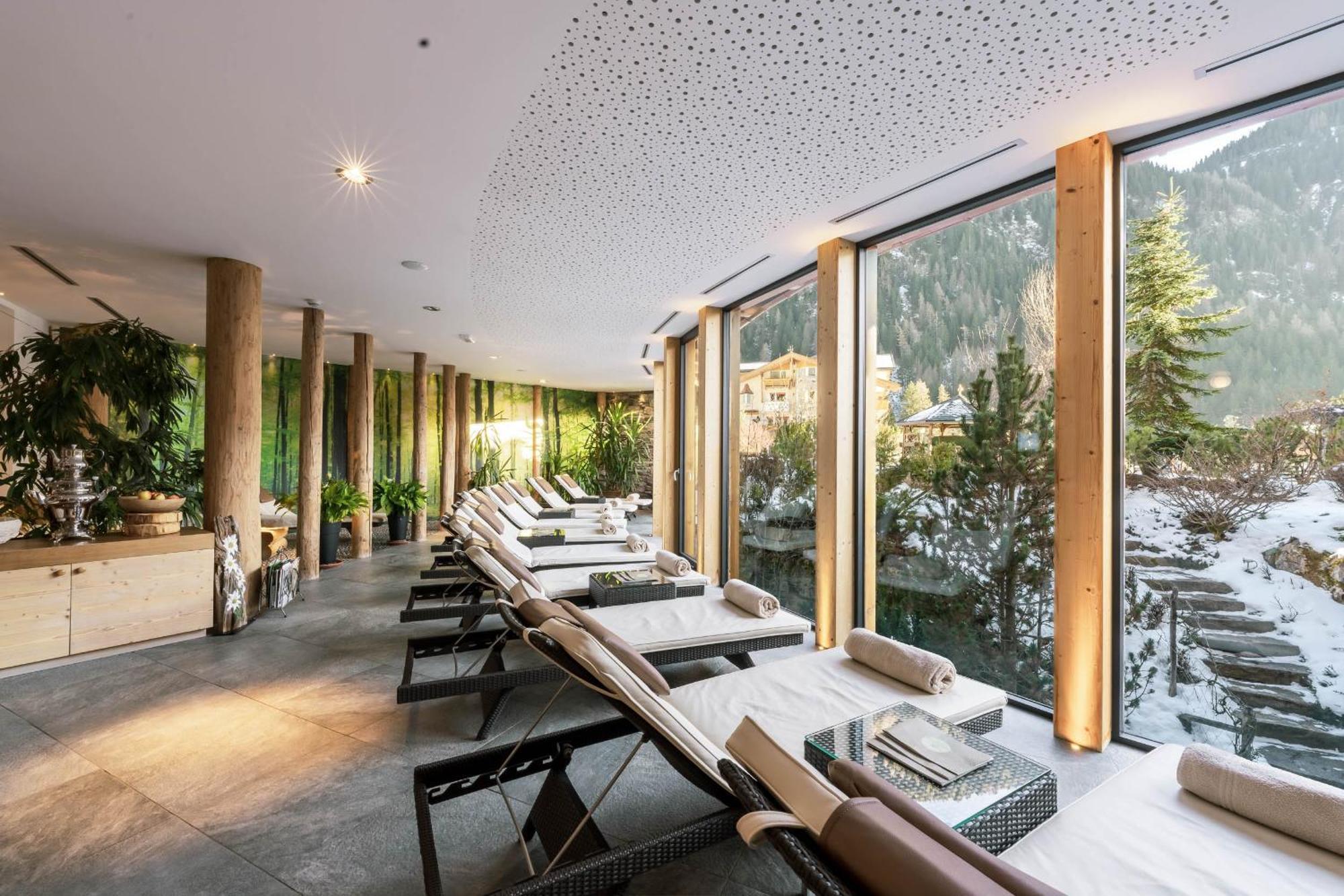 Gran Paradis Hotel 4*